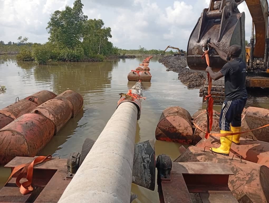 Pipeline handling