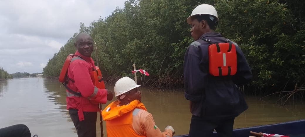 Marine flowline operations